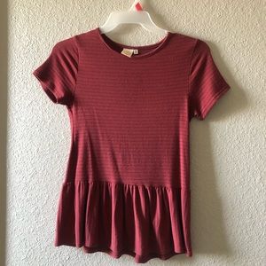 Dark red Tshirt with ruffles